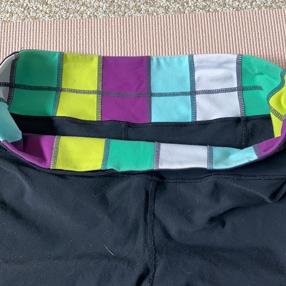 Lululemon Cropped Leggings - Picture 2 of 3